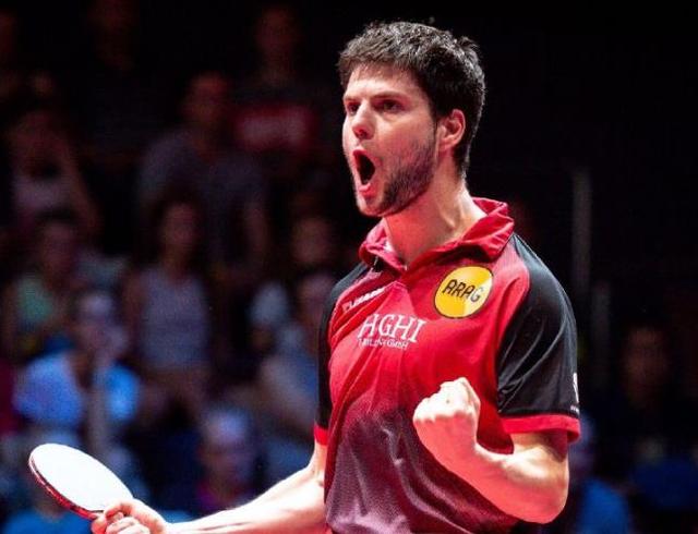 从而在比赛 从而在比赛