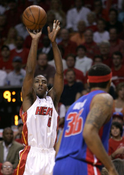 照明不足 照明不足